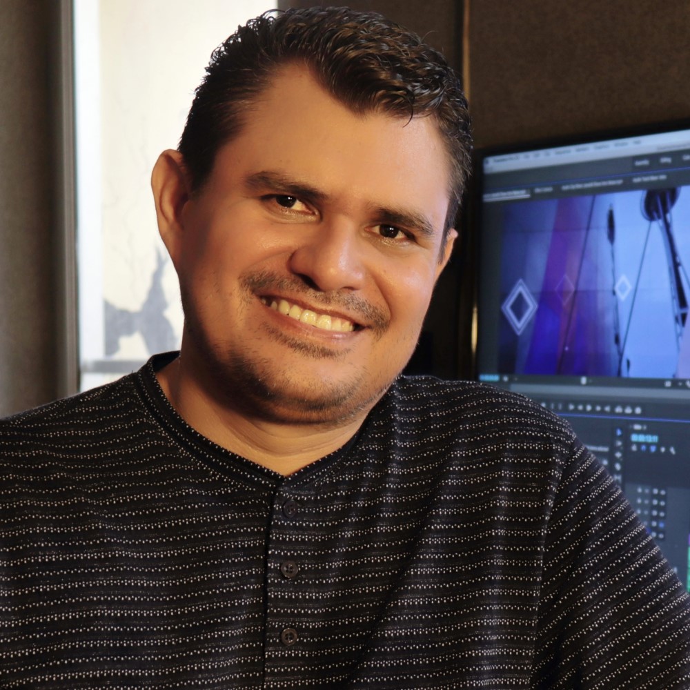 Christian Rivera | Renuevos Producciones