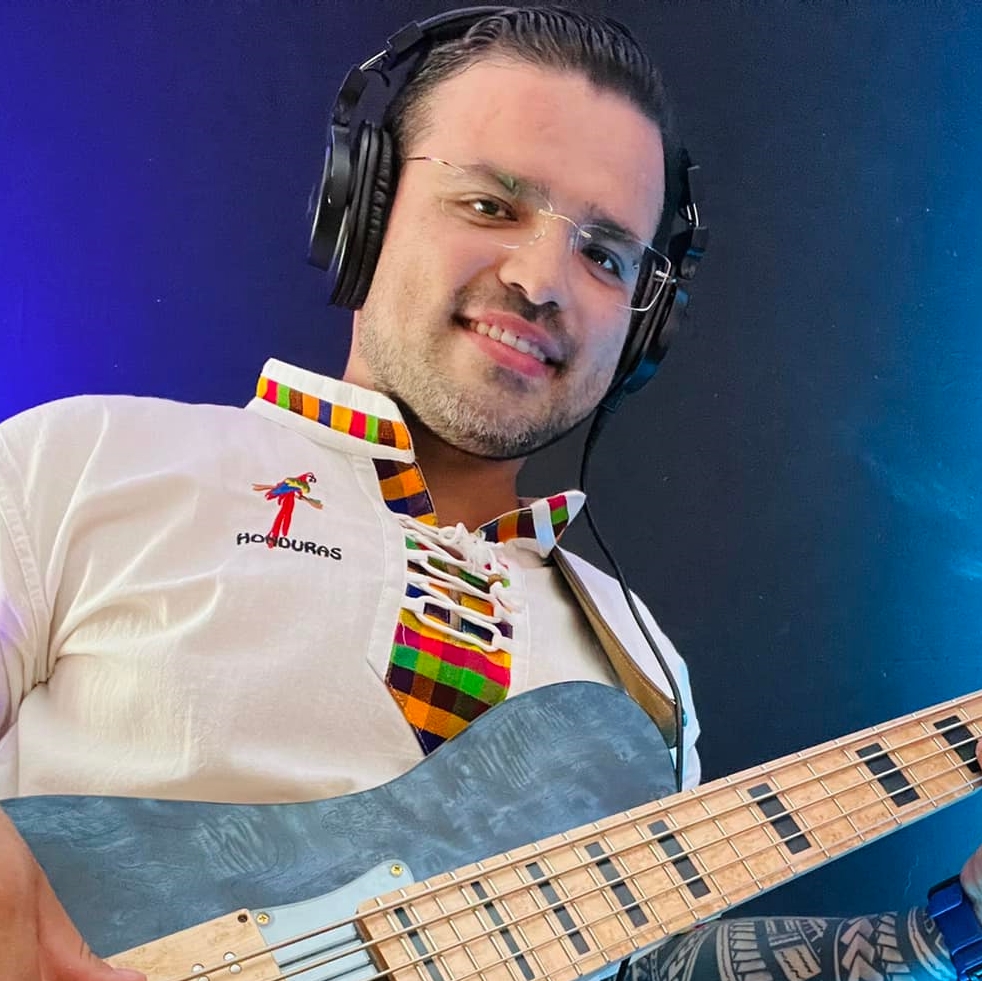 Edgar Alvarado | Bajista